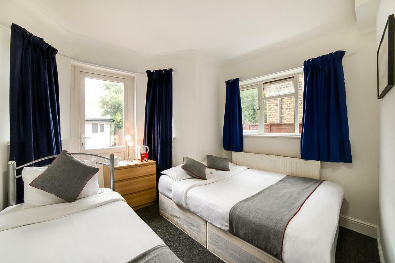 Stratford Hotel ロンドン エクステリア 写真